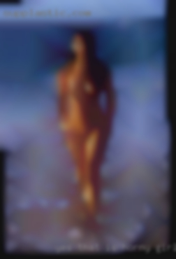Yes that is a horny girls real person, yes it is me.